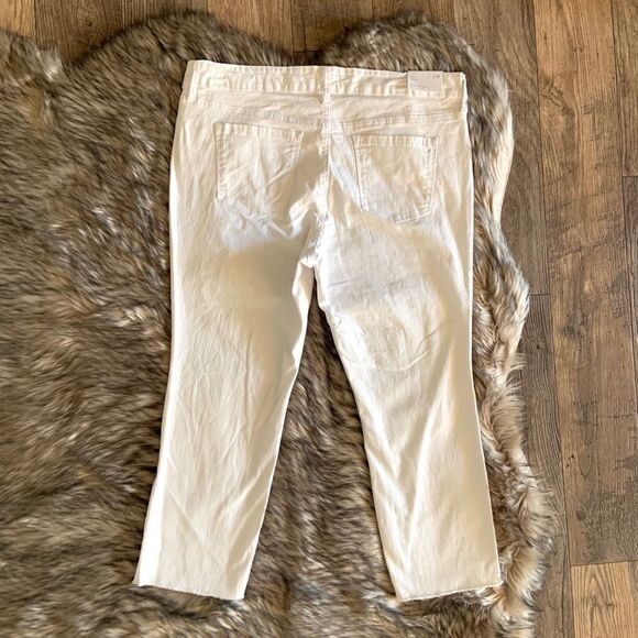 Jessica Simpson White Arrow Straight Jeans - Picture 5 of 10